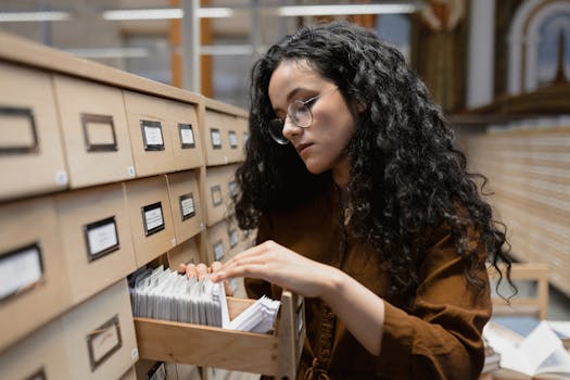 a woman researching her niche